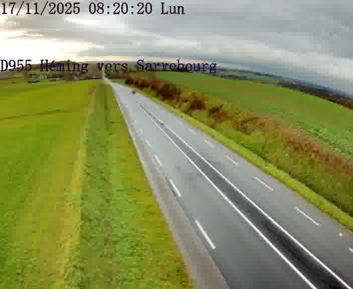 <h2>Caméra routière située sur D955 (France) à Heming, orientée vers Sarrebourg, surveillant en continu la circulation locale et régionale.</h2>