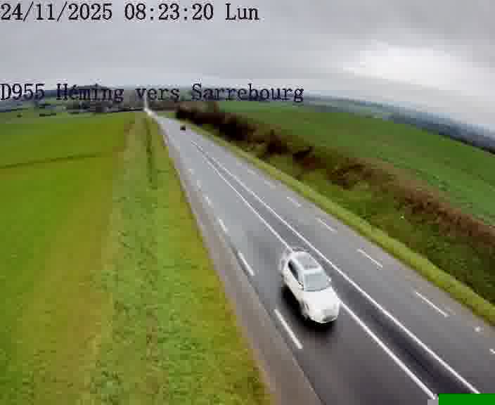 <h2>Caméra routière située sur D955 (France) à Heming, orientée vers Sarrebourg, surveillant en continu la circulation locale et régionale.</h2>