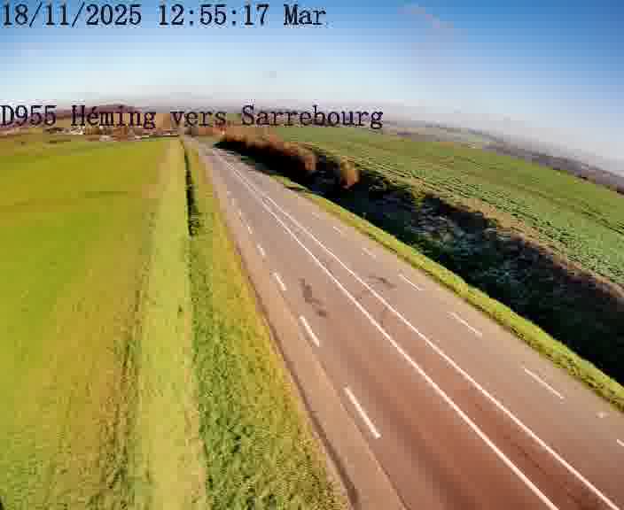 <h2>Caméra routière située sur D955 (France) à Heming, orientée vers Sarrebourg, surveillant en continu la circulation locale et régionale.</h2>