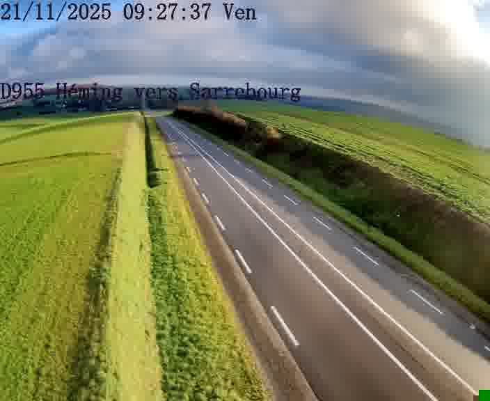 <h2>Caméra routière située sur D955 (France) à Heming, orientée vers Sarrebourg, surveillant en continu la circulation locale et régionale.</h2>