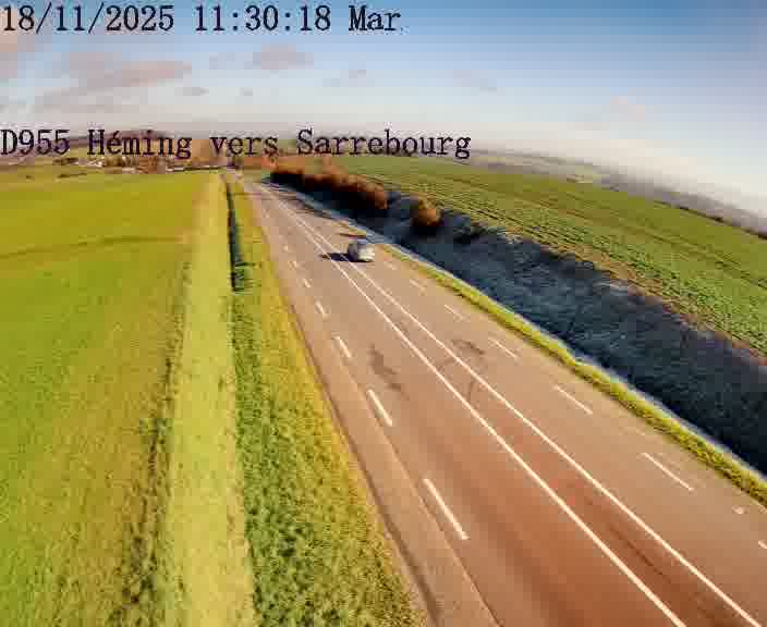 <h2>Caméra routière située sur D955 (France) à Heming, orientée vers Sarrebourg, surveillant en continu la circulation locale et régionale.</h2>