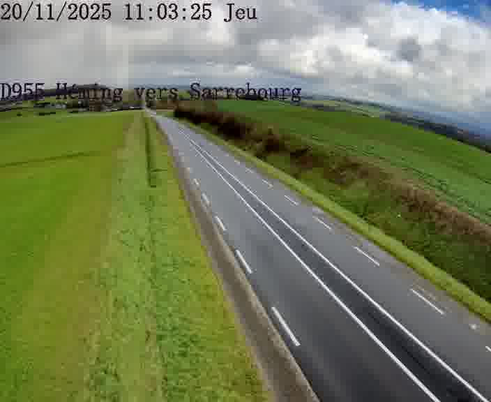 <h2>Caméra routière située sur D955 (France) à Heming, orientée vers Sarrebourg, surveillant en continu la circulation locale et régionale.</h2>