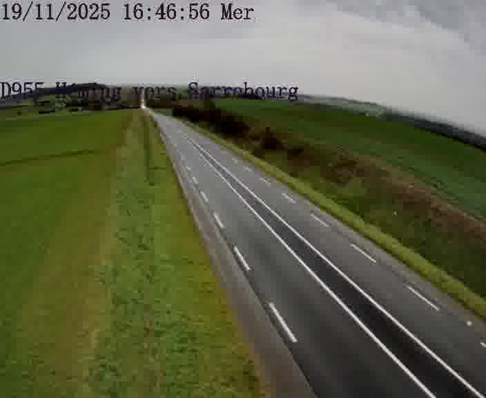 <h2>Caméra routière située sur D955 (France) à Heming, orientée vers Sarrebourg, surveillant en continu la circulation locale et régionale.</h2>