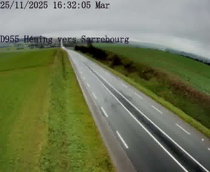 <h2>Caméra routière située sur D955 (France) à Heming, orientée vers Sarrebourg, surveillant en continu la circulation locale et régionale.</h2>