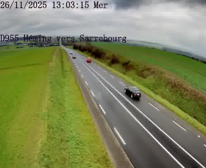 <h2>Caméra routière située sur D955 (France) à Heming, orientée vers Sarrebourg, surveillant en continu la circulation locale et régionale.</h2>