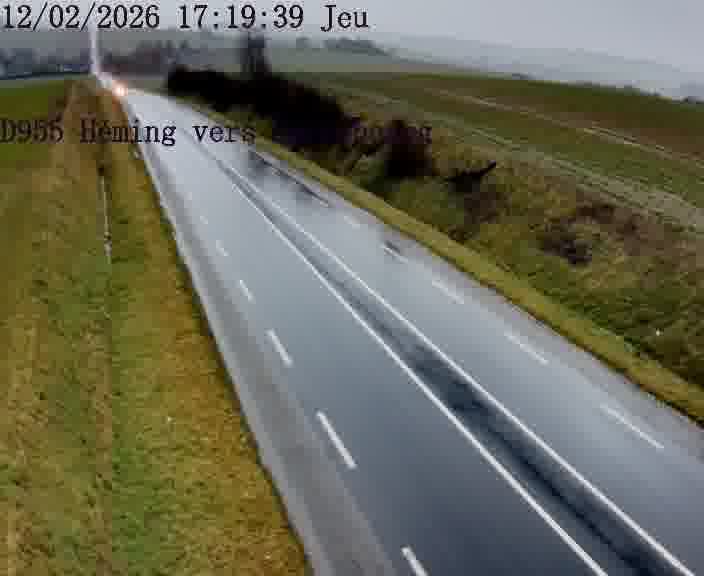 <h2>Caméra routière située sur D955 (France) à Heming, orientée vers Sarrebourg, surveillant en continu la circulation locale et régionale.</h2>
