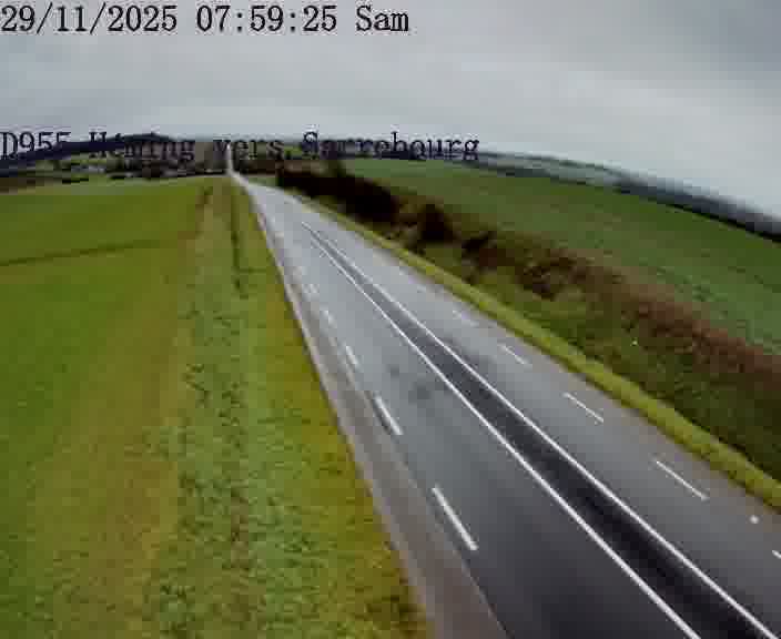 <h2>Caméra routière située sur D955 (France) à Heming, orientée vers Sarrebourg, surveillant en continu la circulation locale et régionale.</h2>
