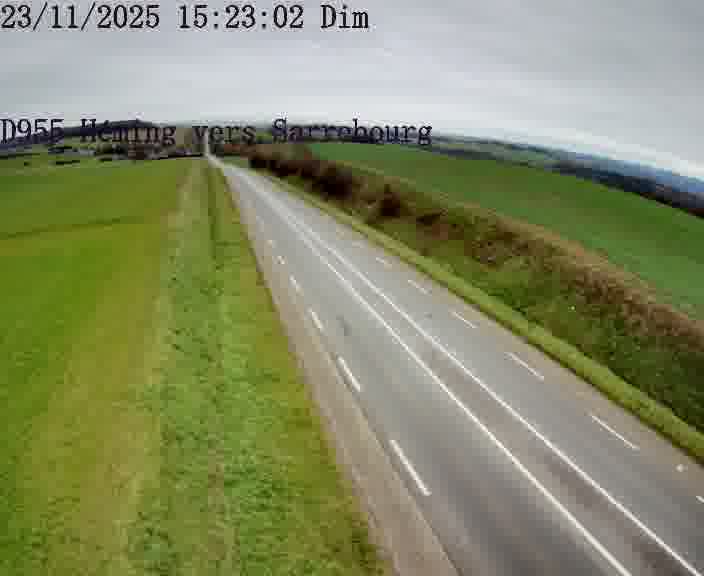 <h2>Caméra routière située sur D955 (France) à Heming, orientée vers Sarrebourg, surveillant en continu la circulation locale et régionale.</h2>