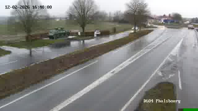 Webcam de surveillance sur D604 (France) à Phalsbourg, cadrée vers Phalsbourg, proposant une information routière utile aux déplacements quotidiens.