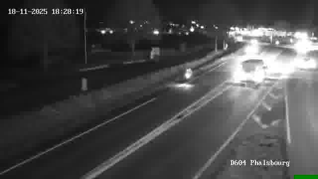 <h2>Webcam de surveillance sur D604 (France) à Phalsbourg, cadrée vers Phalsbourg, proposant une information routière utile aux déplacements quotidiens.</h2>