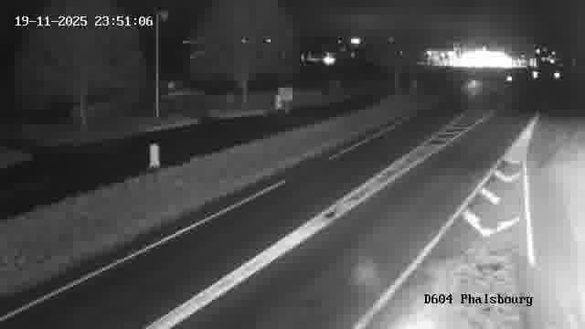 Webcam de surveillance sur D604 (France) à Phalsbourg, cadrée vers Phalsbourg, proposant une information routière utile aux déplacements quotidiens.