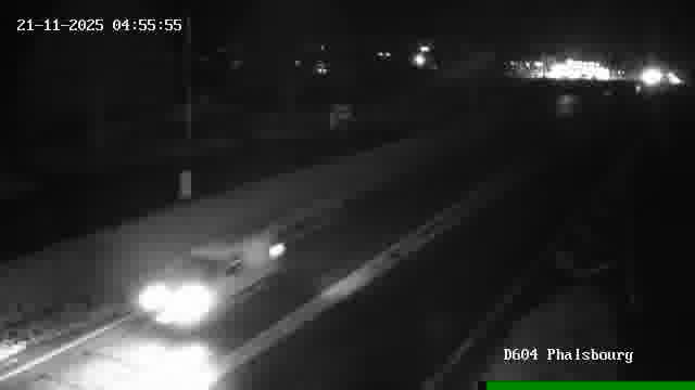 <h2>Webcam de surveillance sur D604 (France) à Phalsbourg, cadrée vers Phalsbourg, proposant une information routière utile aux déplacements quotidiens.</h2>