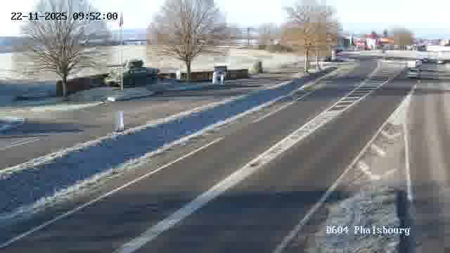 <h2>Webcam de surveillance sur D604 (France) à Phalsbourg, cadrée vers Phalsbourg, proposant une information routière utile aux déplacements quotidiens.</h2>