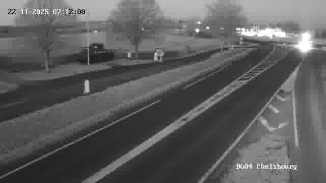 <h2>Webcam de surveillance sur D604 (France) à Phalsbourg, cadrée vers Phalsbourg, proposant une information routière utile aux déplacements quotidiens.</h2>
