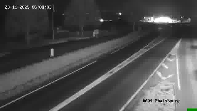 <h2>Webcam de surveillance sur D604 (France) à Phalsbourg, cadrée vers Phalsbourg, proposant une information routière utile aux déplacements quotidiens.</h2>