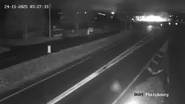 <h2>Webcam de surveillance sur D604 (France) à Phalsbourg, cadrée vers Phalsbourg, proposant une information routière utile aux déplacements quotidiens.</h2>