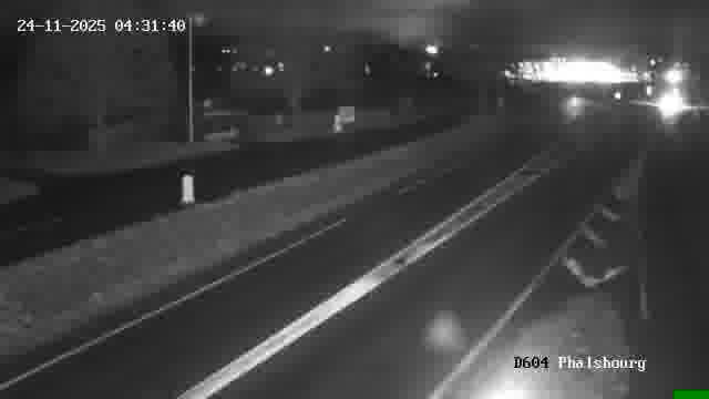 <h2>Webcam de surveillance sur D604 (France) à Phalsbourg, cadrée vers Phalsbourg, proposant une information routière utile aux déplacements quotidiens.</h2>