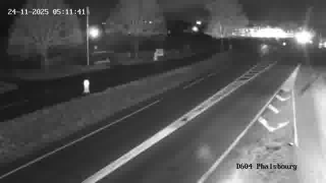 <h2>Webcam de surveillance sur D604 (France) à Phalsbourg, cadrée vers Phalsbourg, proposant une information routière utile aux déplacements quotidiens.</h2>