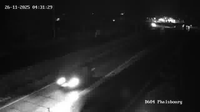 <h2>Webcam de surveillance sur D604 (France) à Phalsbourg, cadrée vers Phalsbourg, proposant une information routière utile aux déplacements quotidiens.</h2>