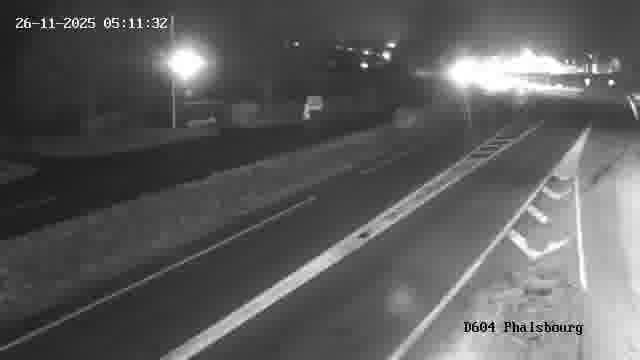 <h2>Webcam de surveillance sur D604 (France) à Phalsbourg, cadrée vers Phalsbourg, proposant une information routière utile aux déplacements quotidiens.</h2>