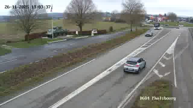 <h2>Webcam de surveillance sur D604 (France) à Phalsbourg, cadrée vers Phalsbourg, proposant une information routière utile aux déplacements quotidiens.</h2>