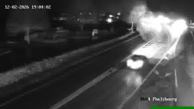 <h2>Webcam de surveillance sur D604 (France) à Phalsbourg, cadrée vers Phalsbourg, proposant une information routière utile aux déplacements quotidiens.</h2>