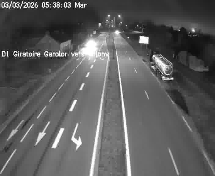 Webcam de surveillance sur D1 (France) à Ennery, cadrée vers Thionville, proposant une information routière utile aux déplacements quotidiens.