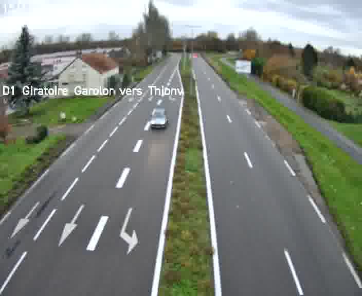 Webcam de surveillance sur D1 (France) à Ennery, cadrée vers Thionville, proposant une information routière utile aux déplacements quotidiens.