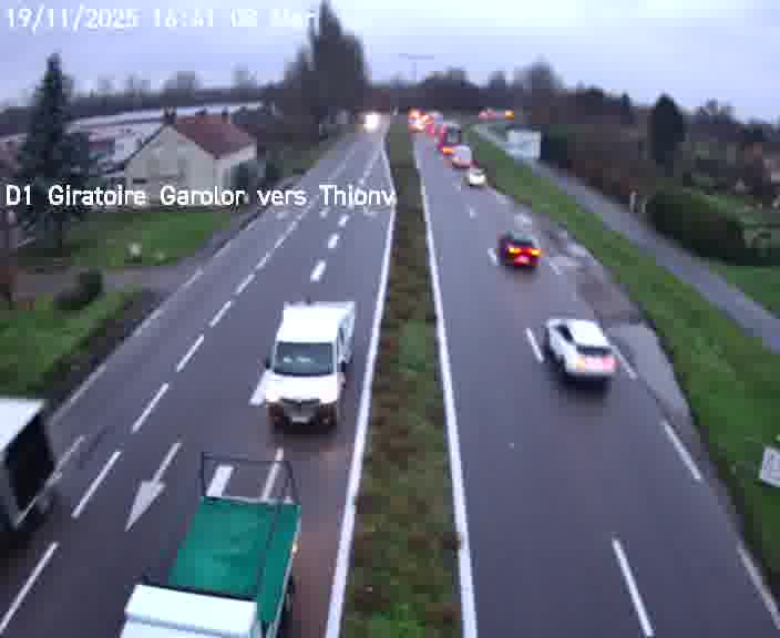<h2>Webcam de surveillance sur D1 (France) à Ennery, cadrée vers Thionville, proposant une information routière utile aux déplacements quotidiens.</h2>