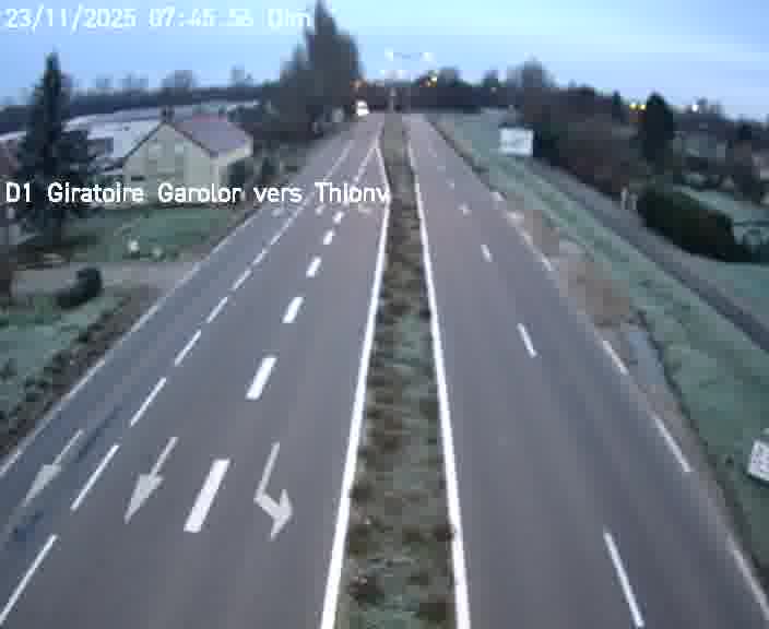 <h2>Webcam de surveillance sur D1 (France) à Ennery, cadrée vers Thionville, proposant une information routière utile aux déplacements quotidiens.</h2>
