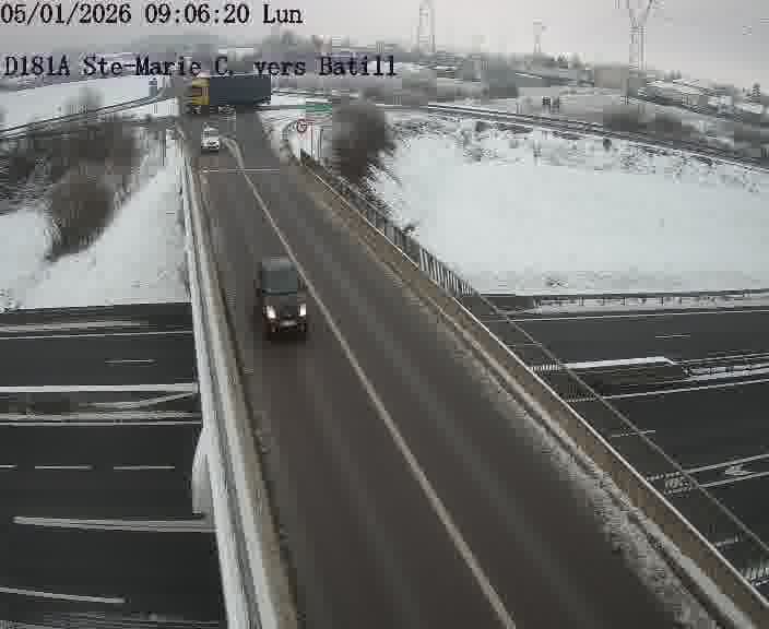 <h2>Dispositif d’observation sur D181a (France) à Sainte Marie aux Chênes, en direction de Batilly, offrant une visualisation fiable des conditions de circulation.</h2>