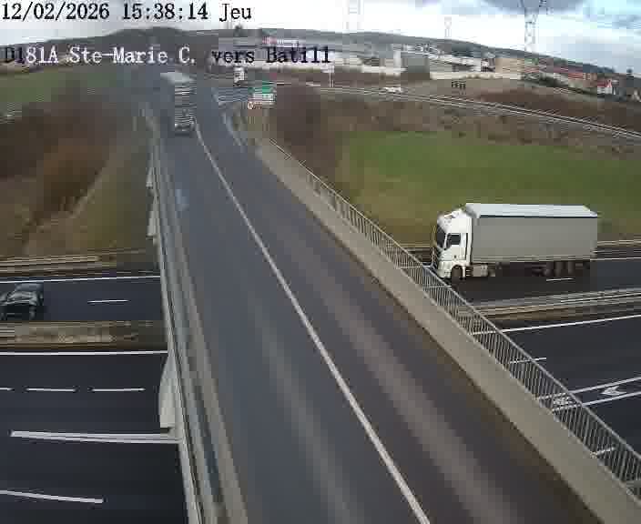 <h2>Dispositif d’observation sur D181a (France) à Sainte Marie aux Chênes, en direction de Batilly, offrant une visualisation fiable des conditions de circulation.</h2>