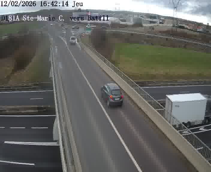 <h2>Dispositif d’observation sur D181a (France) à Sainte Marie aux Chênes, en direction de Batilly, offrant une visualisation fiable des conditions de circulation.</h2>