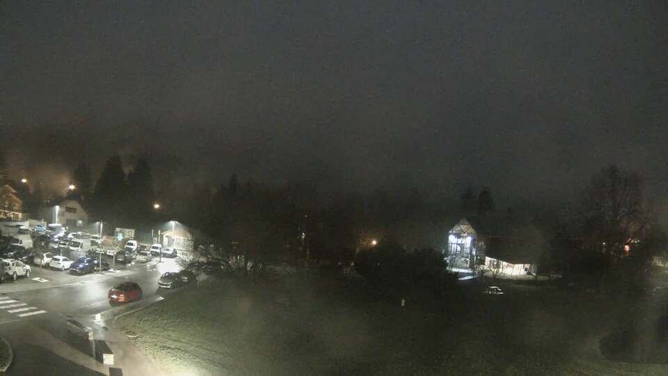 <h2>Webcam au niveau de la mairie du village du Bourg d'Oisans, aux pieds de l'Alpe d'Huez et aux portes du parc des Écrins</h2>