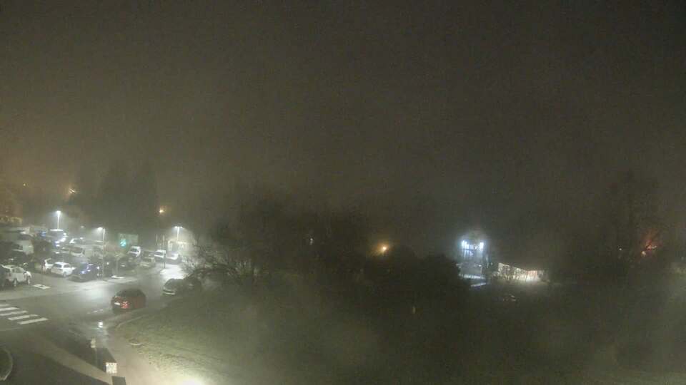 <h2>Webcam au niveau de la mairie du village du Bourg d'Oisans, aux pieds de l'Alpe d'Huez et aux portes du parc des Écrins</h2>