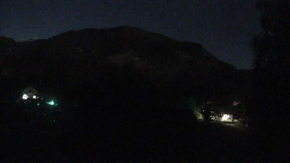 <h2>Webcam au niveau de la mairie du village du Bourg d'Oisans, aux pieds de l'Alpe d'Huez et aux portes du parc des Écrins</h2>