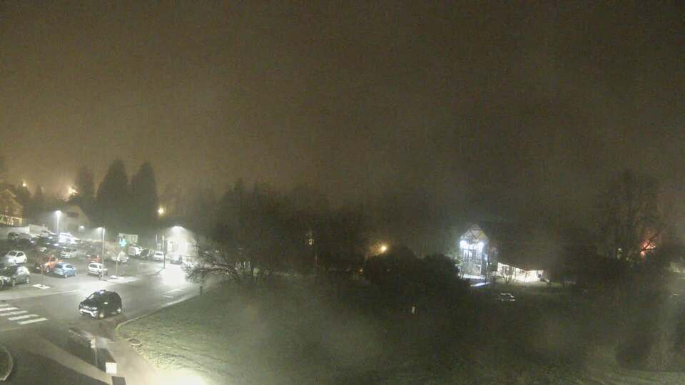 <h2>Webcam au niveau de la mairie du village du Bourg d'Oisans, aux pieds de l'Alpe d'Huez et aux portes du parc des Écrins</h2>