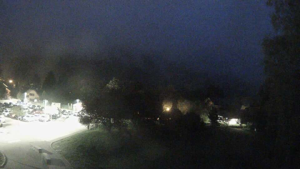 Webcam au niveau de la mairie du village du Bourg d'Oisans, aux pieds de l'Alpe d'Huez et aux portes du parc des Écrins