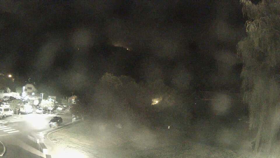 Webcam au niveau de la mairie du village du Bourg d'Oisans, aux pieds de l'Alpe d'Huez et aux portes du parc des Écrins