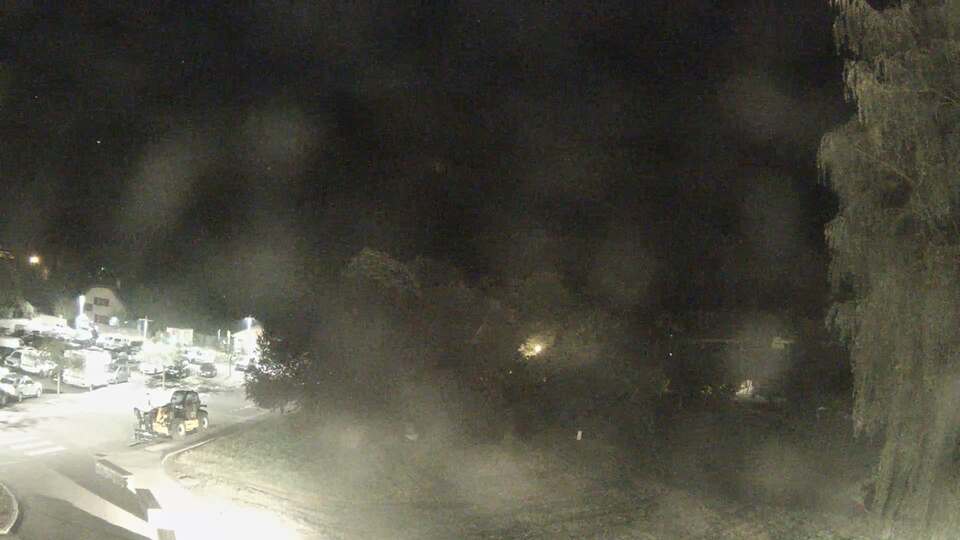 <h2>Webcam au niveau de la mairie du village du Bourg d'Oisans, aux pieds de l'Alpe d'Huez et aux portes du parc des Écrins</h2>