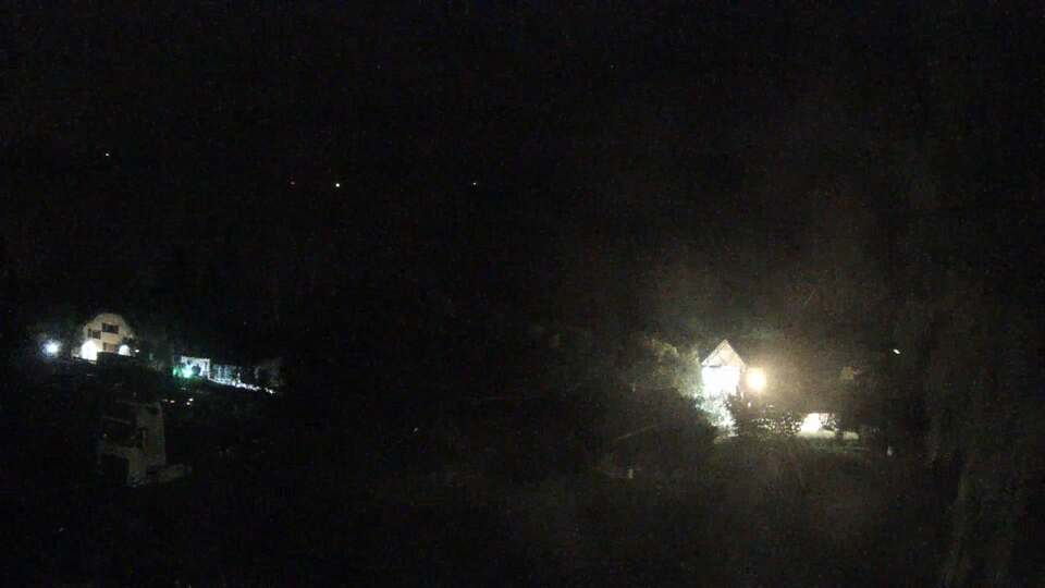 <h2>Webcam au niveau de la mairie du village du Bourg d'Oisans, aux pieds de l'Alpe d'Huez et aux portes du parc des Écrins</h2>