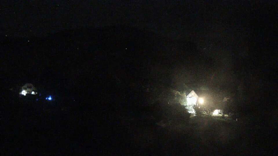 <h2>Webcam au niveau de la mairie du village du Bourg d'Oisans, aux pieds de l'Alpe d'Huez et aux portes du parc des Écrins</h2>