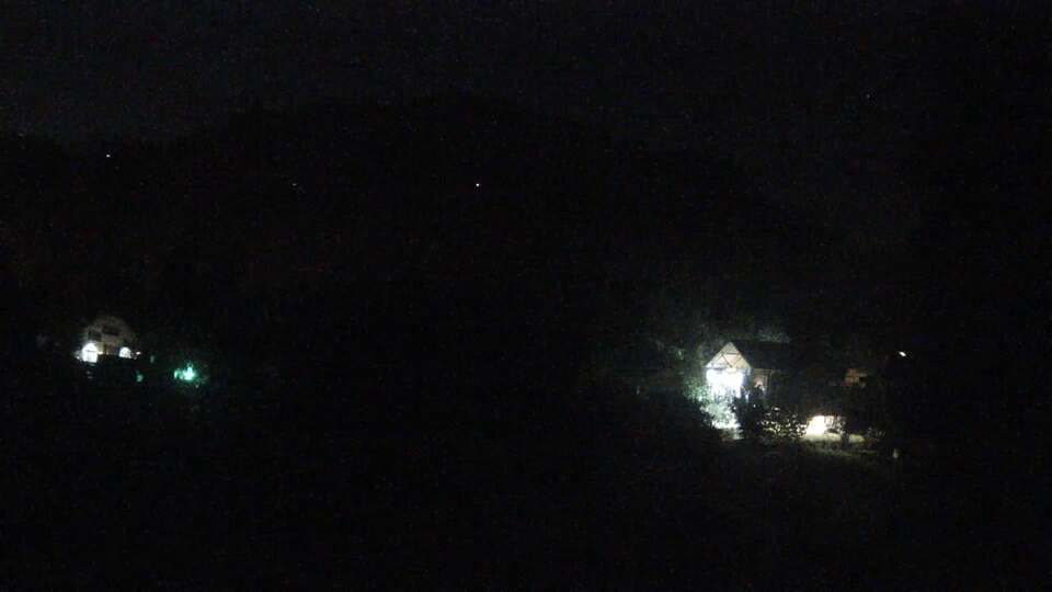<h2>Webcam au niveau de la mairie du village du Bourg d'Oisans, aux pieds de l'Alpe d'Huez et aux portes du parc des Écrins</h2>