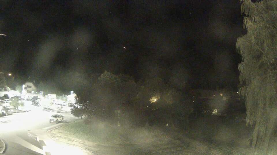 <h2>Webcam au niveau de la mairie du village du Bourg d'Oisans, aux pieds de l'Alpe d'Huez et aux portes du parc des Écrins</h2>