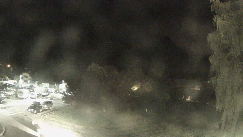 <h2>Webcam au niveau de la mairie du village du Bourg d'Oisans, aux pieds de l'Alpe d'Huez et aux portes du parc des Écrins</h2>