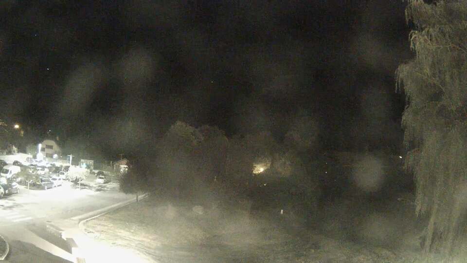 <h2>Webcam au niveau de la mairie du village du Bourg d'Oisans, aux pieds de l'Alpe d'Huez et aux portes du parc des Écrins</h2>