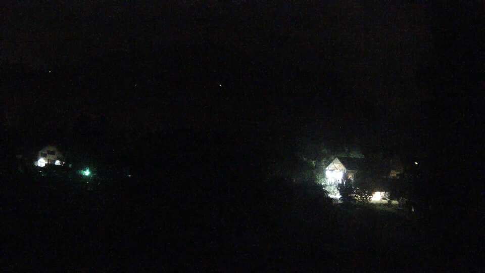 <h2>Webcam au niveau de la mairie du village du Bourg d'Oisans, aux pieds de l'Alpe d'Huez et aux portes du parc des Écrins</h2>