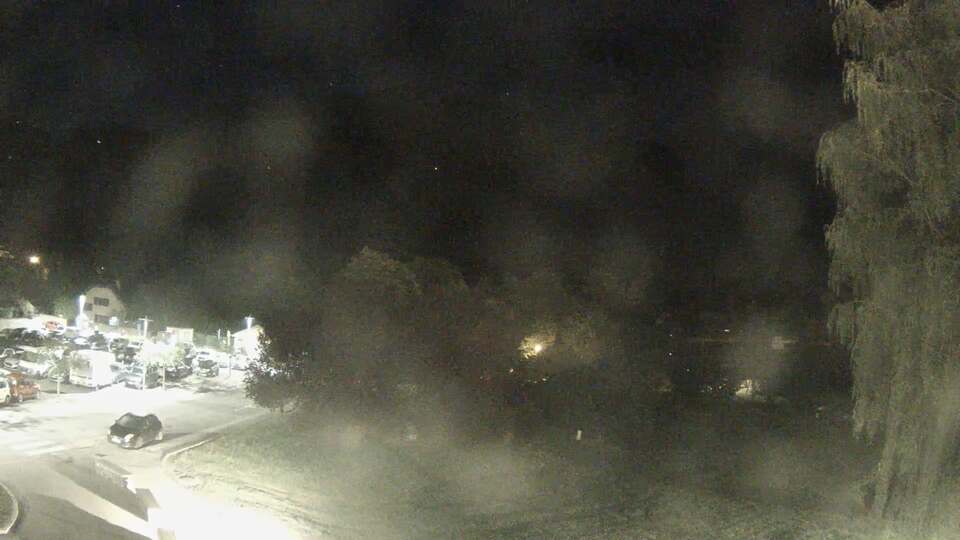 <h2>Webcam au niveau de la mairie du village du Bourg d'Oisans, aux pieds de l'Alpe d'Huez et aux portes du parc des Écrins</h2>