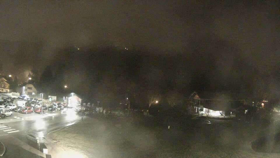 Webcam au niveau de la mairie du village du Bourg d'Oisans, aux pieds de l'Alpe d'Huez et aux portes du parc des Écrins