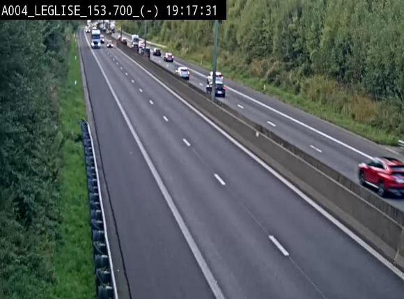 <h2>Webcam autoroute A4 (E411-E25) à Léglise, avant la jonction avec la N40. Vue orientée vers Bruxelles</h2>
